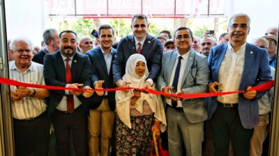 YENİ Parti İzmir’de üçüncü ilçe binasının açılışını Ödemiş’te gerçekleştirdi. Açılışta