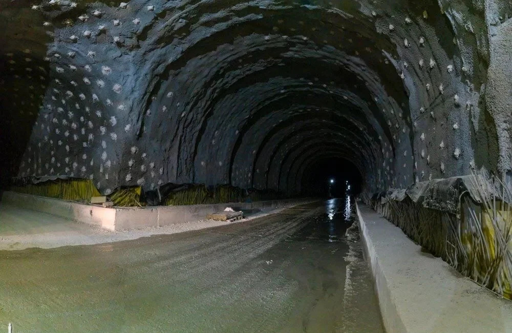 İzmir Büyükşehir Belediyesi’nin yapımını sürdürdüğü Buca Onat Tüneli tamamlandığında, Buca