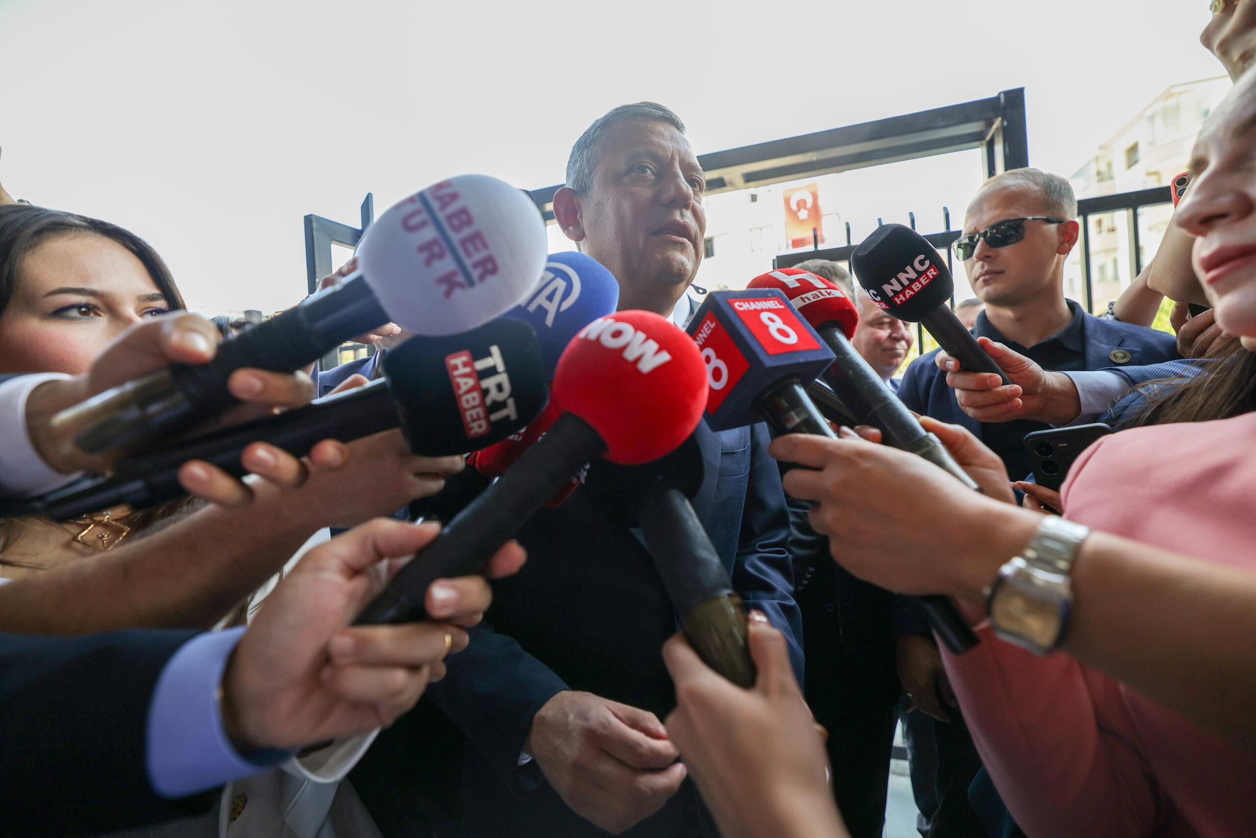 YENİ Parti Genel Başkanı Özgür Özel, partisinin üye sayısının 600