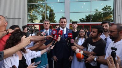 YENİ Parti İzmir İl Başkanlığı'nda yeni yönetimin görev dağılımı açıklandı.