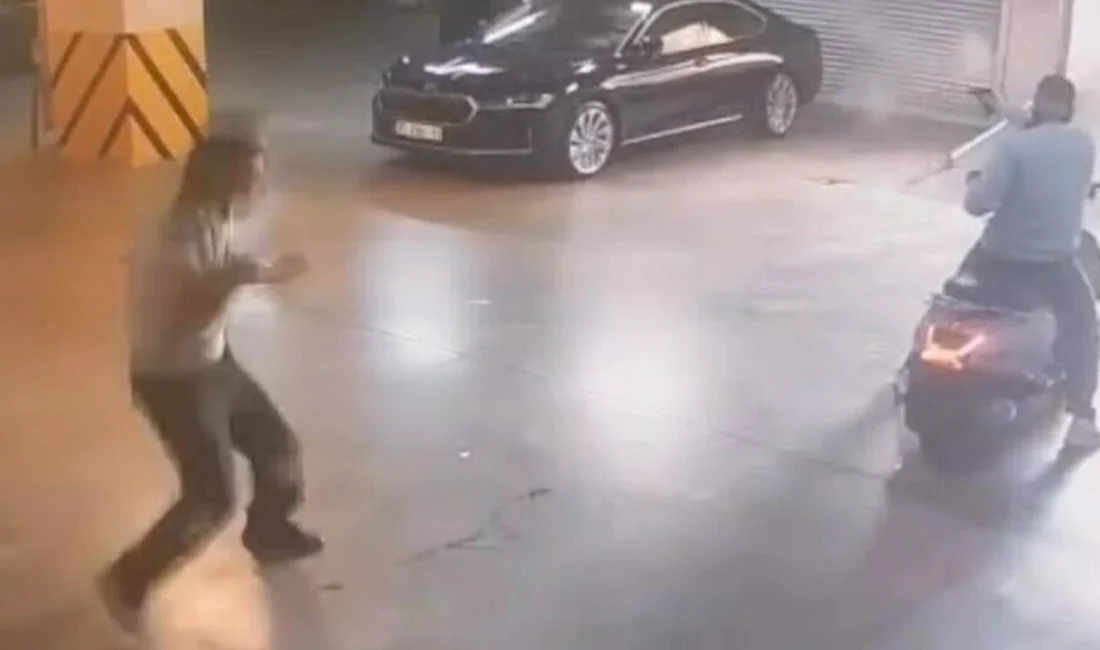 Çiğli Belediye Başkanı Yıldız’ın makam aracına silahlı saldırı: İzmir siyasetinden peş peşe tepki Çiğli Belediye Başkanı Onur Emrah Yıldız’ın makam aracına belediyenin otoparkında
