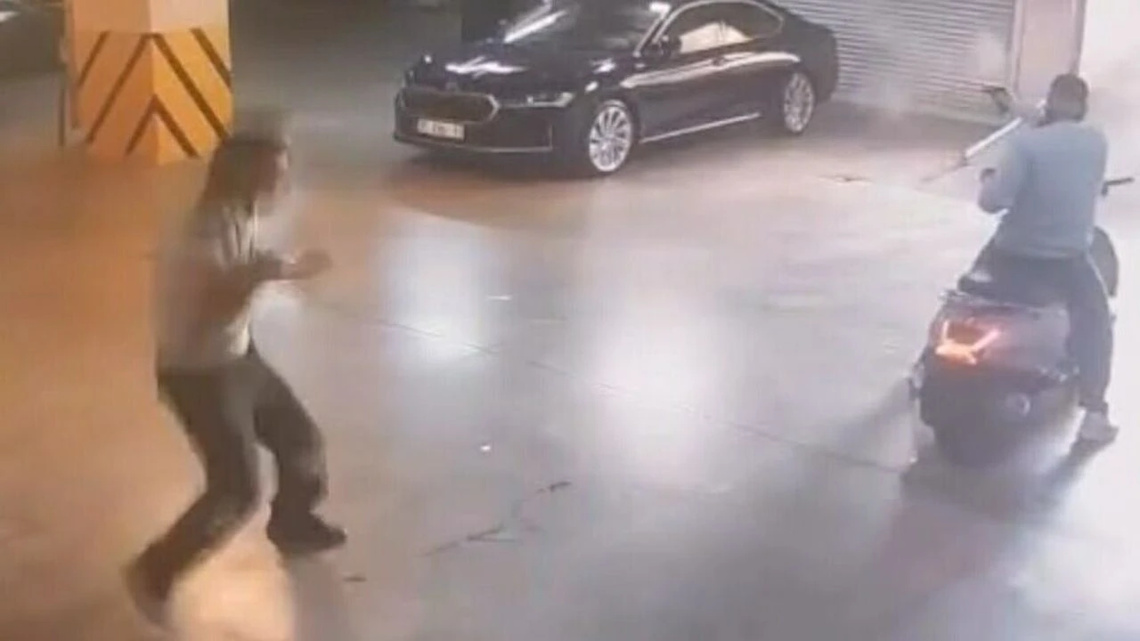 Çiğli Belediye Başkanı Onur Emrah Yıldız’ın makam aracına belediyenin otoparkında