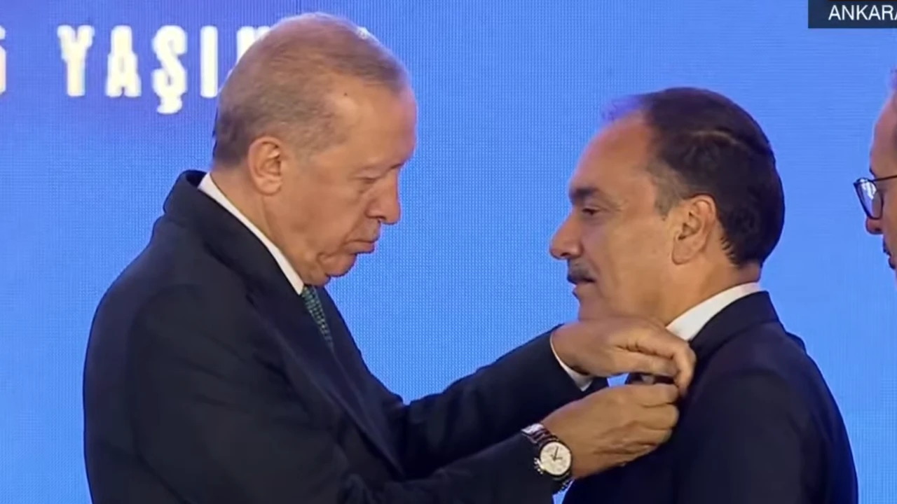 Gelecek Partisi'nin fesih kararının ardından bağımsız kalan İzmir Milletvekili Mustafa