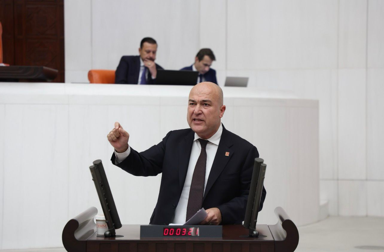 YENİ Parti İzmir Milletvekili Murat Bakan, farklı illerde görev yapan