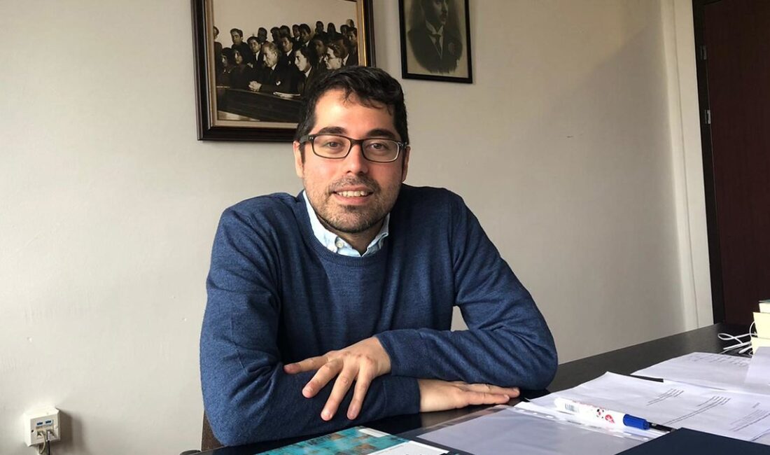Siyaset bilimci ve akademisyen Doç. Dr. Berk Esen, “Çerçeve Yasa”ya