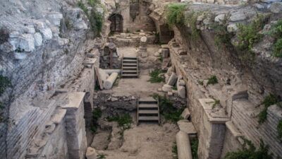 Kuşadası'nda prehistorik dönemden Osmanlı'ya kadar kesintisiz yerleşime ev sahipliği yapan