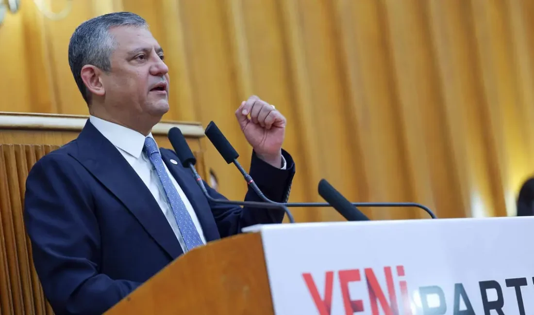 YENİ Parti Genel Başkanı Özgür Özel, partisinin ilk grup toplantısında
