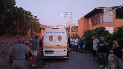 İzmir'in Çiğli ilçesinde tek katlı müstakil evde çıkan yangında Rezan