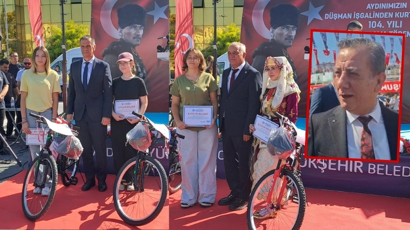 Aydın’ın düşman işgalinden kurtuluşunun 104’üncü yıl dönümünde Atatürk Kent Meydanı’nda