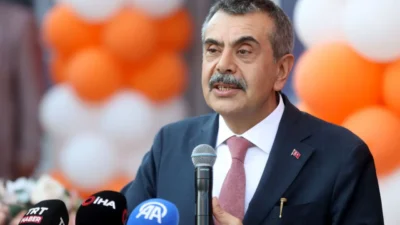 Milli Eğitim Bakanı Yusuf Tekin, Turgutlu’da 11 öğrencinin yaralandığı silahlı
