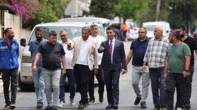 Bayraklı Belediyesi’nin yol bakım ve yenileme çalışmaları sürüyor. Son 3