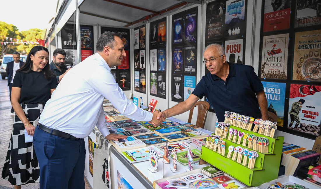 Bornova Belediyesi tarafından usta şair Attila İlhan anısına düzenlenen ve