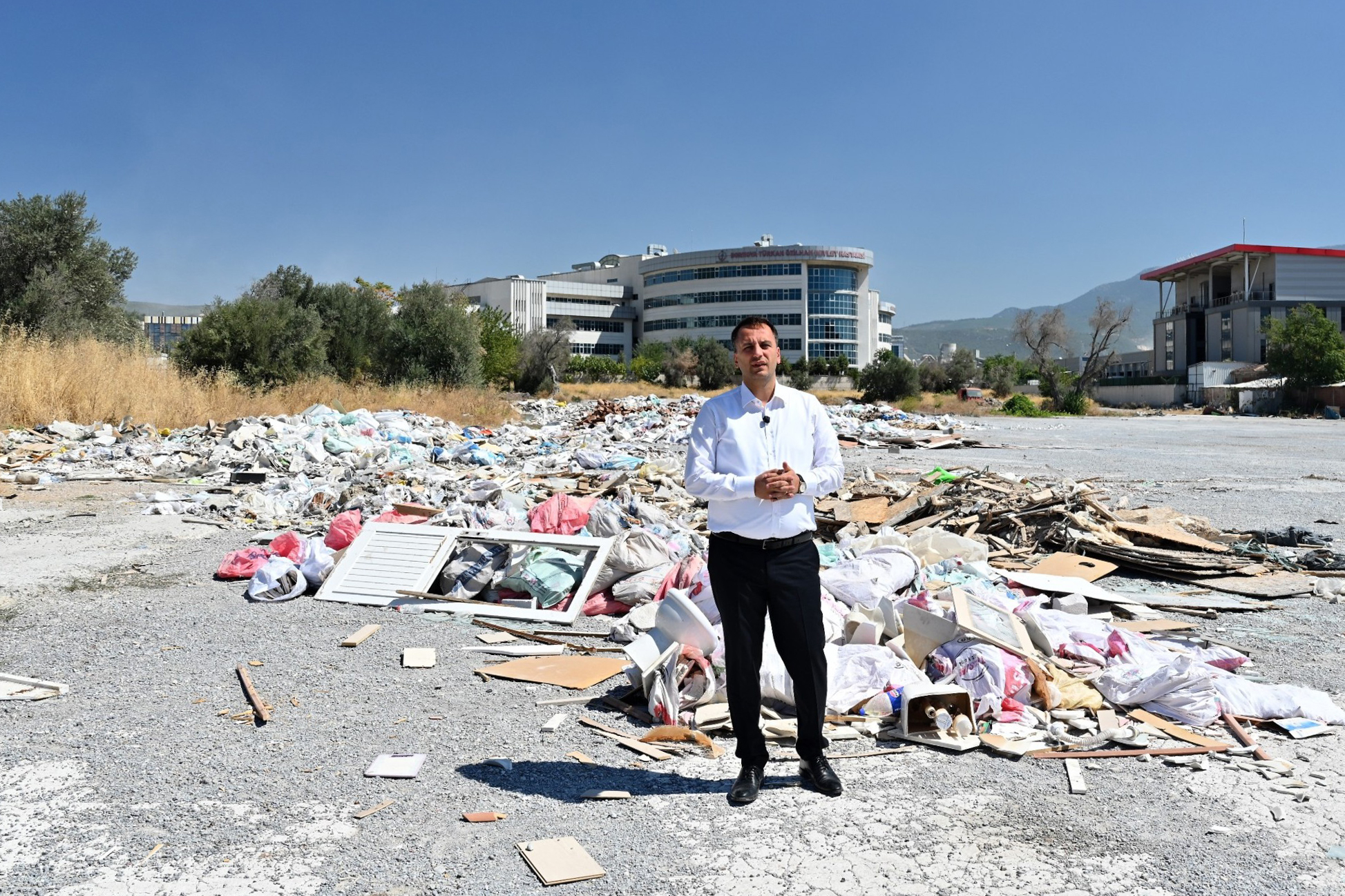 Bornova Belediyesi, kent temizliğini korumak ve çevre kirliliğinin önüne geçmek