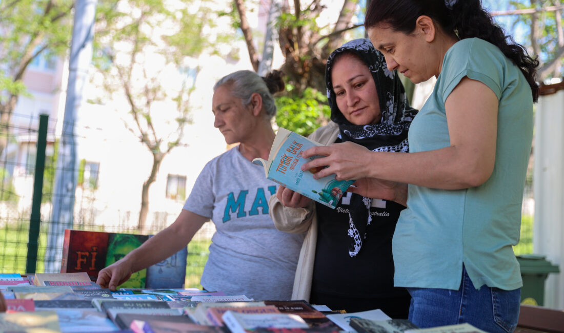 Buca’da “Kitap Değişim Günleri” köylere taşınıyor Buca Belediyesi’nin düzenlediği “Kitap Değişim Günleri” kapsamında bugüne kadar 35