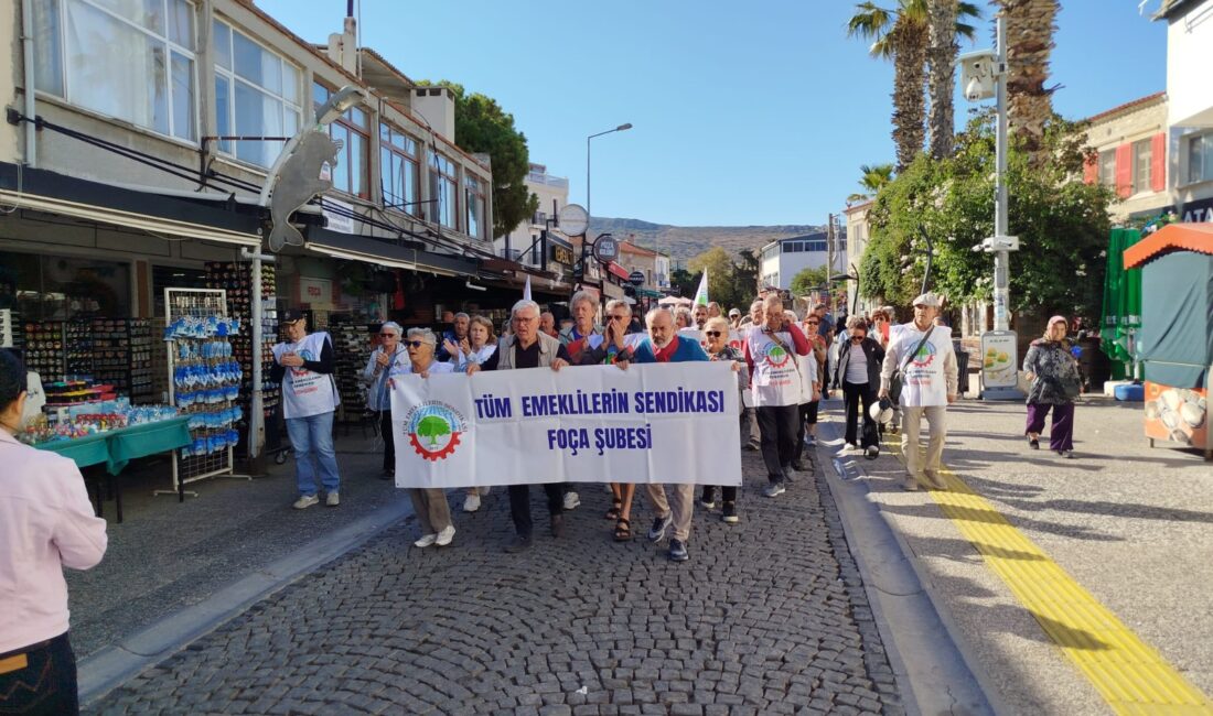 CHP’liyken sendikaya verdiği yeri AKP’li olduktan sonra geri almaya çalışıyor: Foça’da Saniye Fıçı’ya protesto Foça Belediye Başkanı Saniye Bora Fıçı’nın, CHP döneminde yaklaşık iki