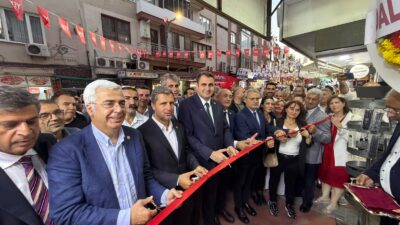YENİ Parti Menemen İlçe Başkanlığı’nın açılışında konuşan İzmir Kurucu İl