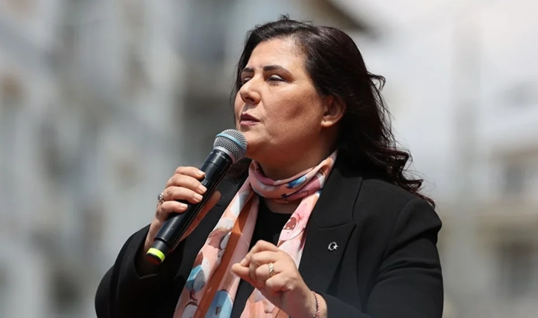 Aydın Büyükşehir Belediye Başkanı Özlem Çerçioğlu’nun AKP’ye geçişinin ardından gözlerin