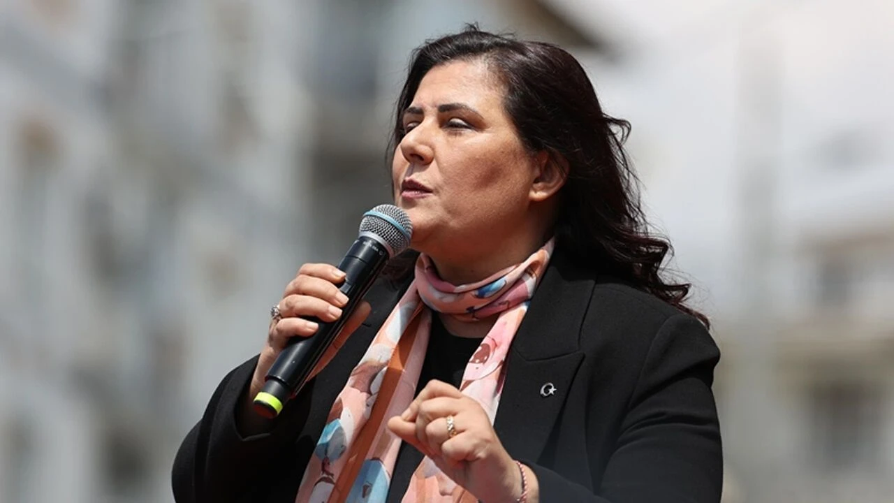 Aydın Büyükşehir Belediye Başkanı Özlem Çerçioğlu’nun AKP’ye geçişinin ardından gözlerin