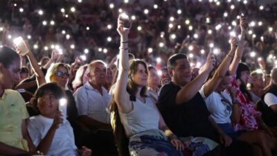 Çeşme Belediyesi tarafından düzenlenen Çeşme Festivali, 5-6 Eylül tarihlerinde gerçekleştirilen