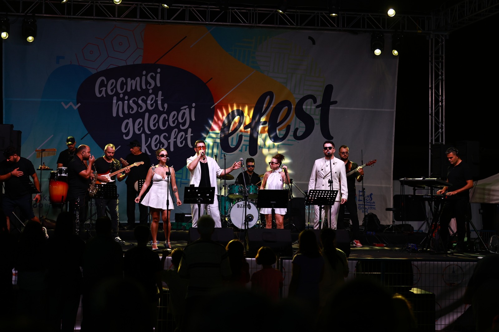 Efes Selçuk’un kültür sanat ve yaşam festivali EFEST üçüncü gününde