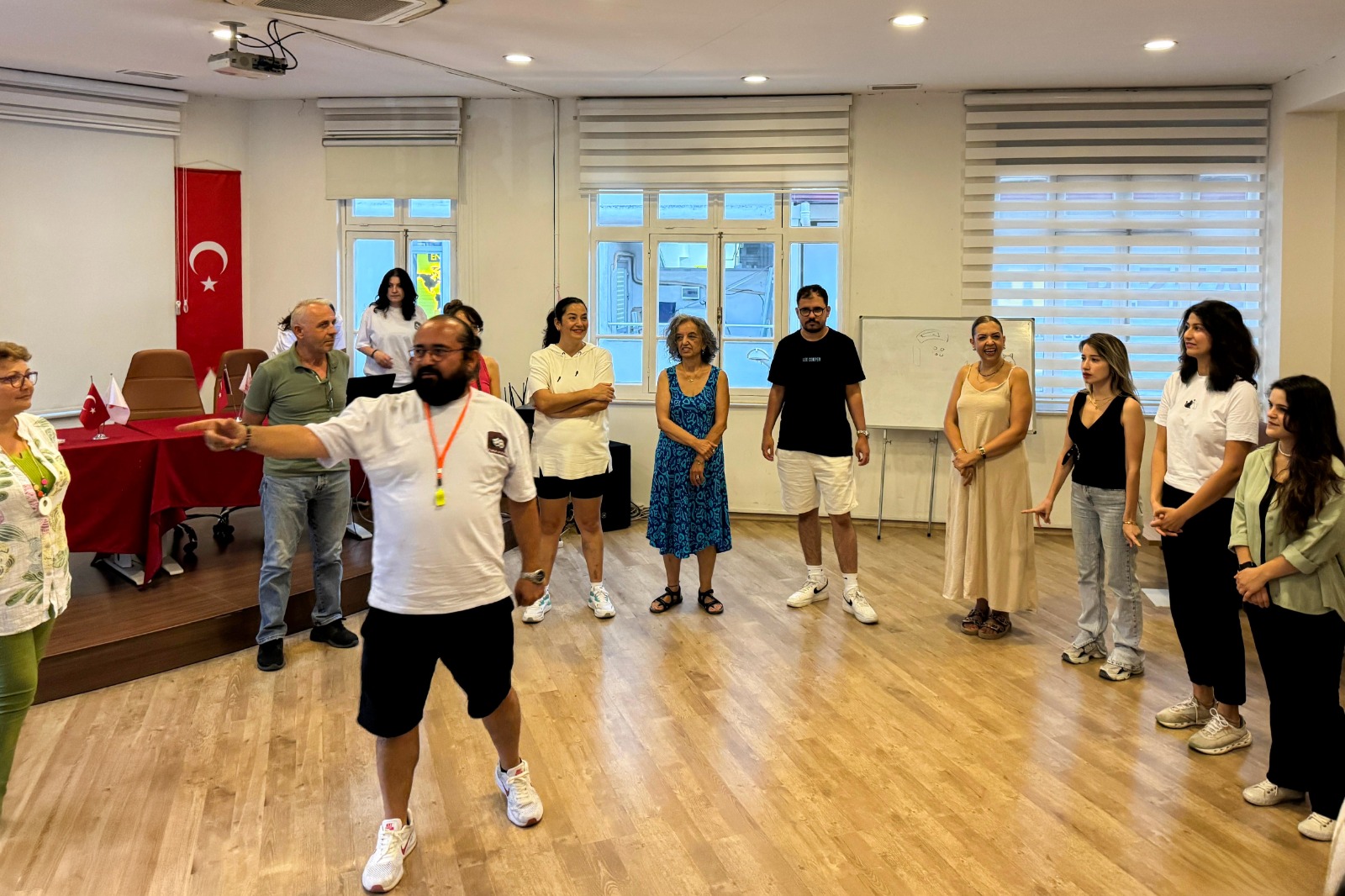 Efeler Belediyesi’nin ücretsiz kültür-sanat kurslarında yeni dönem başlıyor. Tiyatro ve