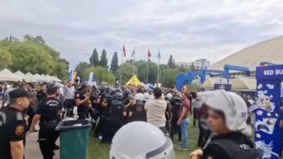 Ege Üniversitesi’nde kampüs içindeki basın açıklaması ve benzeri etkinliklerin rektörlük