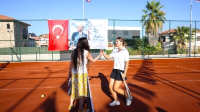 Çeşme Belediyesi tarafından hayata geçirilen, tenis, padel ve pickleball kortlarının