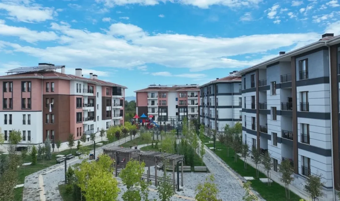 İzmir’de TOKİ için iki kritik plan değişikliği: Tarım arazileri kentsel gelişme alanına dönüştürüldü TOKİ’nin sosyal konut ve planlı arsa üretimi amacıyla İzmir’in Beydağ
