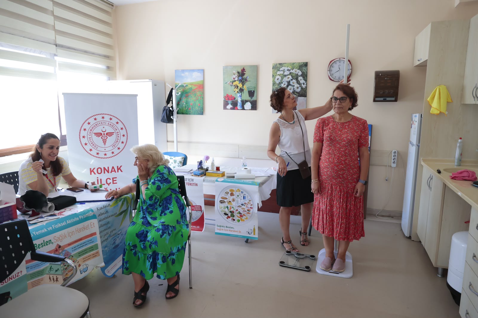 Konak Belediyesi, 60 yaş ve üzeri yurttaşların sağlıklı yaş almasını