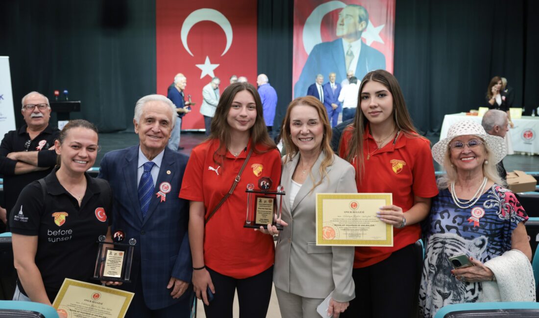 TÜRFAD İzmir Şubesi’nin Konak Belediyesi’nin katkılarıyla bu yıl 27.’sini düzenlediği