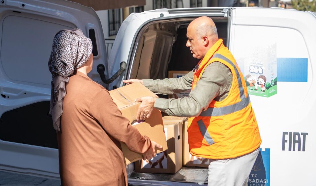 Kuşadası’nda ihtiyaç sahibi ailelere gıda desteği: 2 bin 831 koli dağıtıldı Kuşadası Belediyesi, yıl boyunca sürdürdüğü gıda kolisi desteği kapsamında ocak
