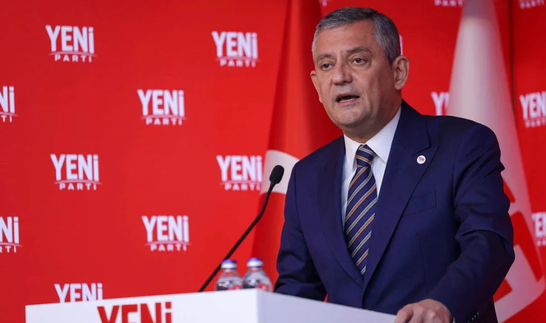 Özgür Özel’den fon krizi çıkışı: “Fatma Betül Sayan Kaya buzdağının görünen yüzü” YENİ Parti Genel Başkanı Özgür Özel, fon soruşturmasında adı gündeme