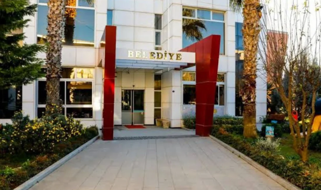 İzmir’in Seferihisar ilçesinde belediyedeki inşaat ve imar işlemleri ile ihalelerde