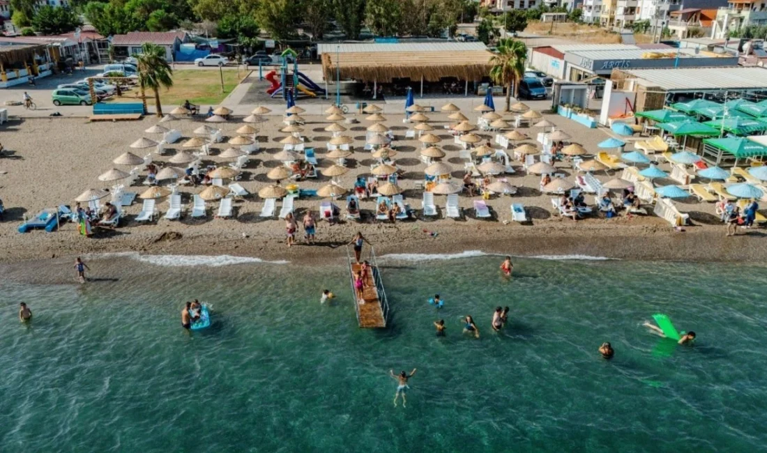 İzmir’de hafta sonu deniz keyfi için son fırsat: Sıcaklıklar 30 derece olacak İzmir’de eylül ayıyla birlikte hava sıcaklıklarındaki düşüş sürerken, hafta sonu