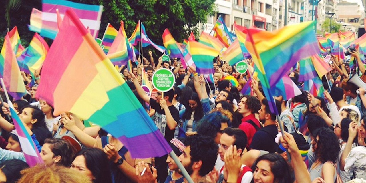 LGBTİ+ dernekleri, aile dayanışma dernekleri ve gazetecilere yönelik “Ailem Güvende”