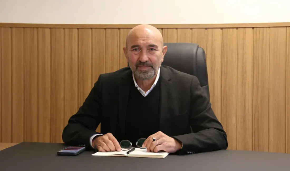 Tunç Soyer’in avukatlarından ‘yedeğin yedeği’ çıkışı: “İddianame bile yok” İzmir Büyükşehir Belediyesi önceki dönem Başkanı Tunç Soyer’in avukatları, kooperatif
