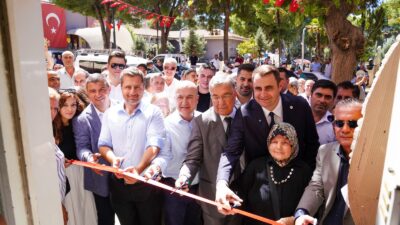 YENİ Parti Tire İlçe Başkanlığı’nın açılışında konuşan İzmir Kurucu İl