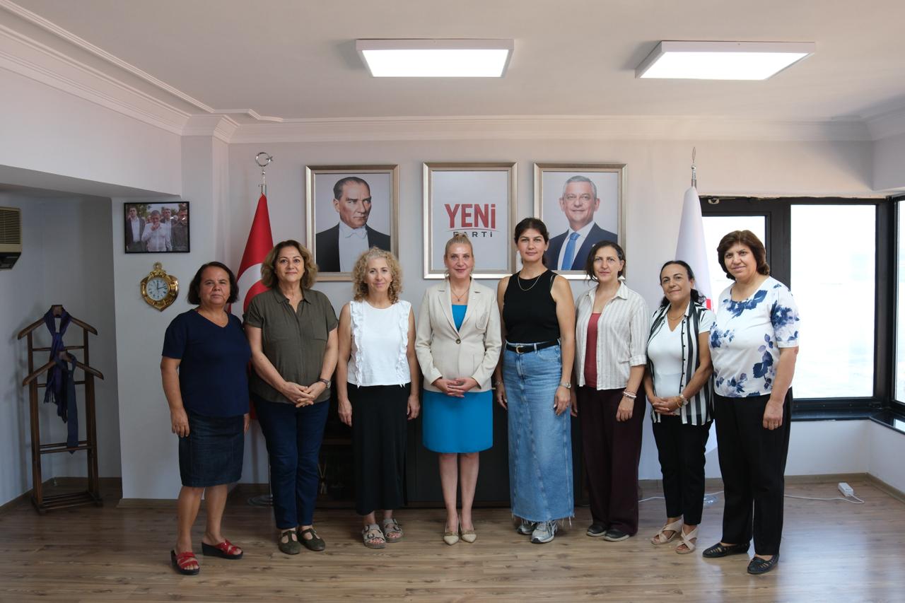 YENİ Parti İzmir İl Kadın Kolları Başkanı Zahide Kurun, 2026-2027