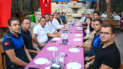 Bornova Belediye Başkanı Ömer Eşki, Zabıta Haftası kapsamında zabıta personeliyle