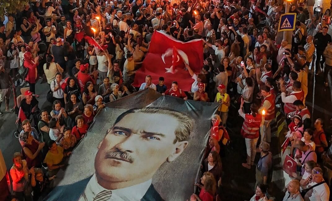 Efeler’de kurtuluş coşkusu fener alayıyla taçlanacak Efeler Belediyesi, Aydın’ın düşman işgalinden kurtuluşunun 104’üncü yıl dönümü kutlamaları