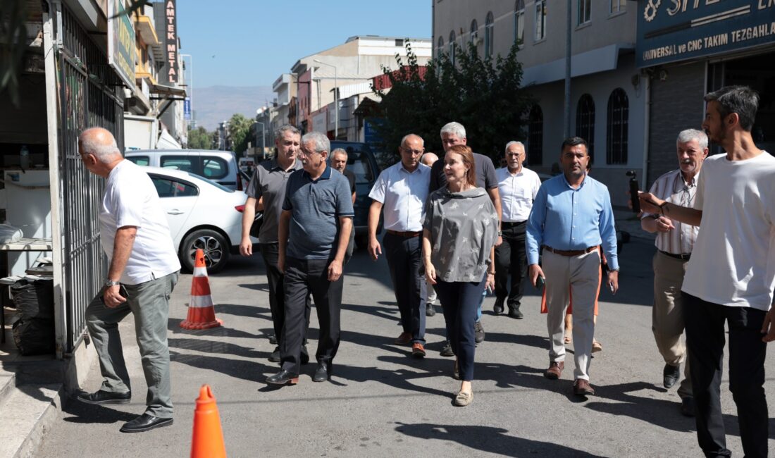 Konak Belediye Başkanı Mutlu’dan sanayi esnafına müjde Konak Belediye Başkanı Nilüfer Çınarlı Mutlu, 1. Sanayi Sitesi’ndeki yol