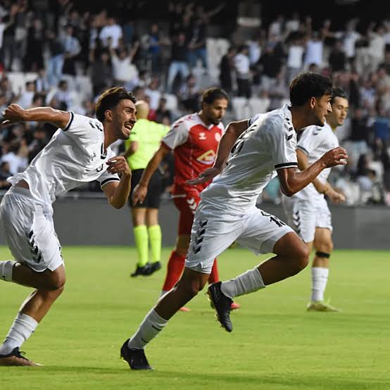 Altay’da Salih Oktay profesyonel oldu: 2 yıllık imza! Altay, altyapısından yetişen 22 yaşındaki sol bek Salih Oktay ile