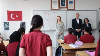 Konak Belediye Başkanı Nilüfer Çınarlı Mutlu, Dünya Kız Çocukları Günü