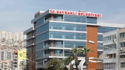 İzmir’de Bayraklı Belediyesi’nin önceki dönemine yönelik yürütülen soruşturma kapsamında 48