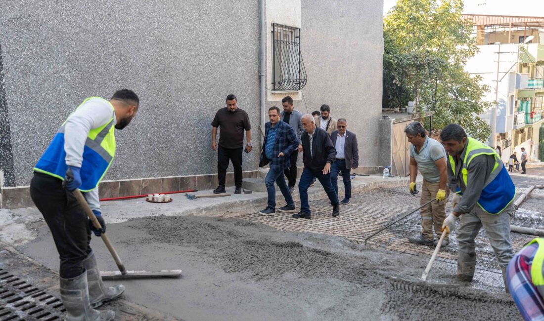 Bornova’da Serintepe sokakları betona kavuşuyor: Çalışmalar bir haftada tamamlanacak Bornova Belediye Başkanı Ömer Eşki, Serintepe Mahallesi’nde devam eden betonlama