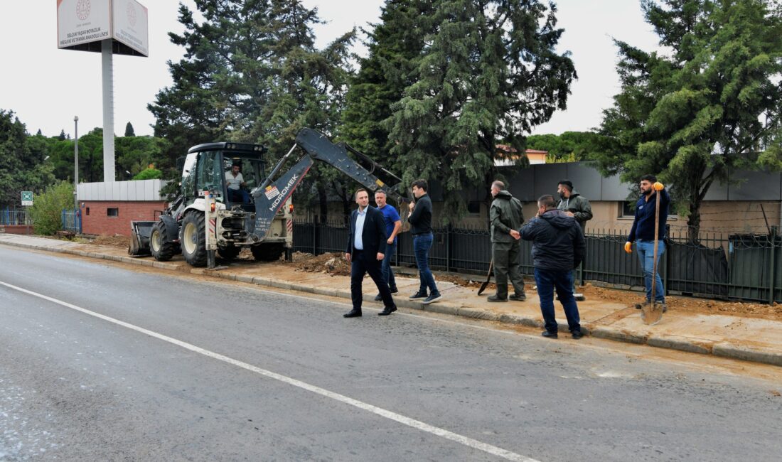 Bornova Belediye Başkanı Ömer Eşki, Bornova Anadolu Lisesi’nin de bulunduğu