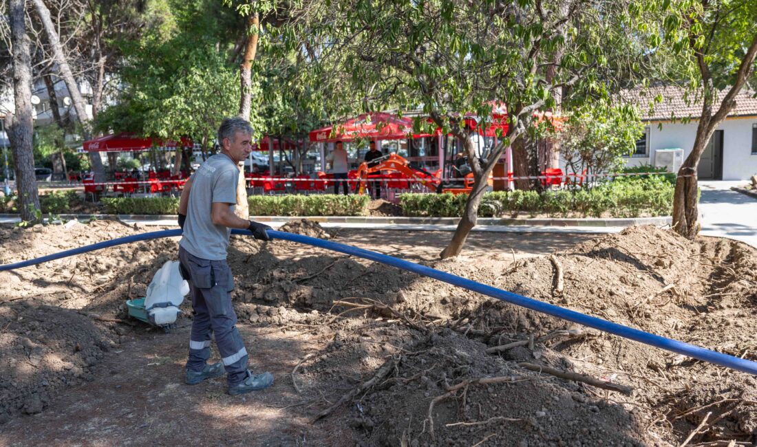 Büyükpark’ta yeşil doku ‘otomatik’ olacak Bornova Belediye Başkanı Ömer Eşki, ilçenin sembol alanlarından Büyükpark’taki peyzaj