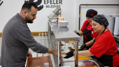 Efeler Belediyesi’nin Kent Lokantası, yapılan yeni düzenlemeyle haftanın altı günü