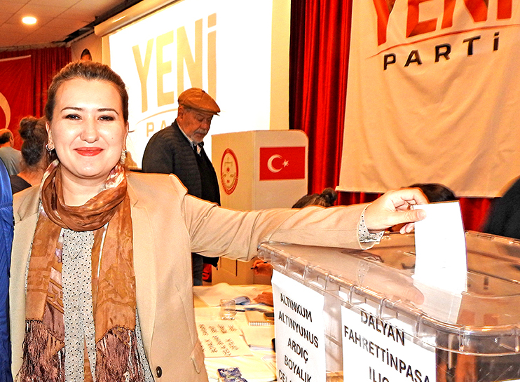 Gökçe Gökçen’den Halk TV’ye kayyum tepkisi: “Halkın sesini ve nefesini kesme girişimi” YENİ Parti İzmir Milletvekili Gökçe Gökçen, Halk TV’ye kayyum atanması