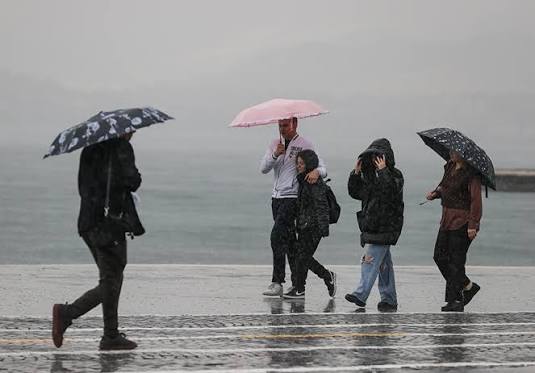 Meteoroloji Genel Müdürlüğü, İzmir’in 22 ilçesi için bugün saat 18.00’den